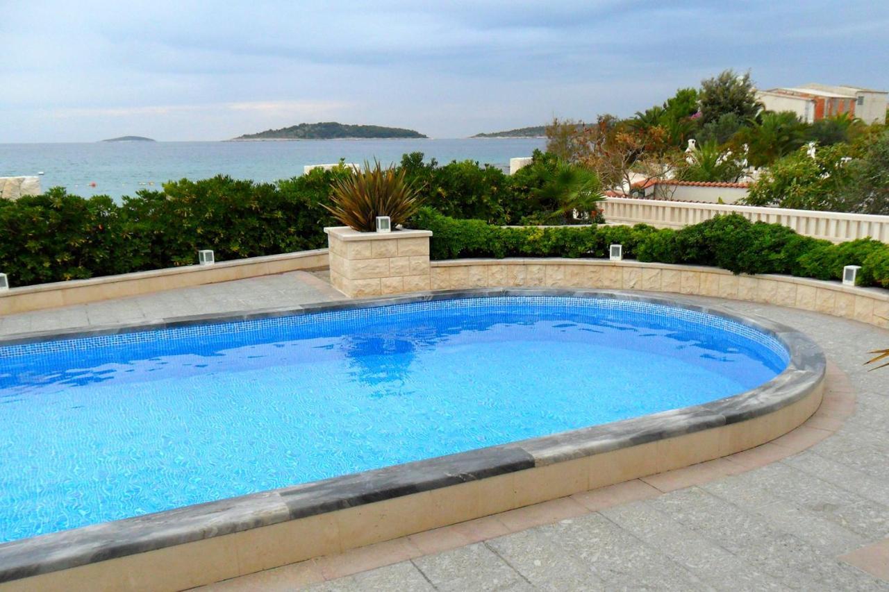 Family Friendly Apartments With A Swimming Pool Rogoznica - 7557 외부 사진